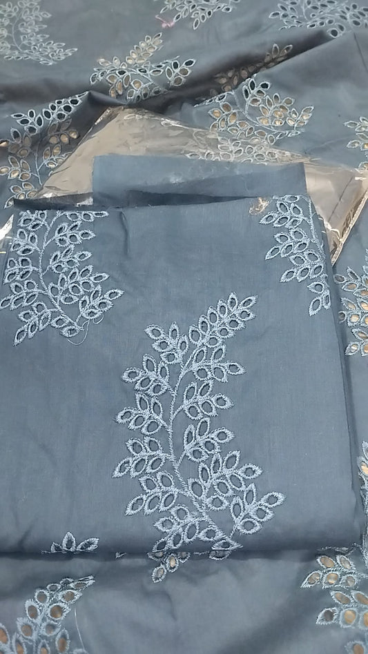 Embroidered chicken Kari lawn 2pc